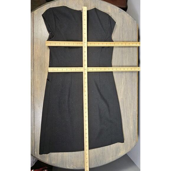 Ann Taylor Loft Petite 4P Cap Sleeve Sheath Black Dress Pockets LBD Classic - Picture 5 of 5